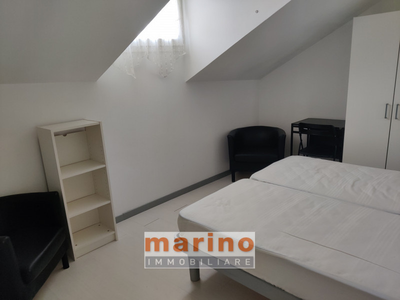 PADOVA VIA DANTE CENTRO STORICO VENDITA APPARTAMENTO
Appartamento in vendita in centro storico a ...