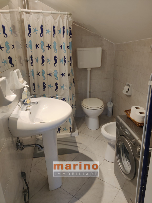 PADOVA VIA DANTE CENTRO STORICO VENDITA APPARTAMENTO
Appartamento in vendita in centro storico a ...