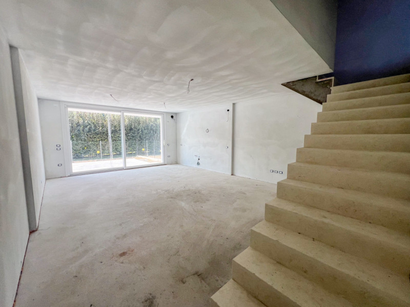 ***ULTIMA PORZIONE DI QUADRIFAMILIARE***

In uno dei quartieri più belli, ricco di verde pubblico...