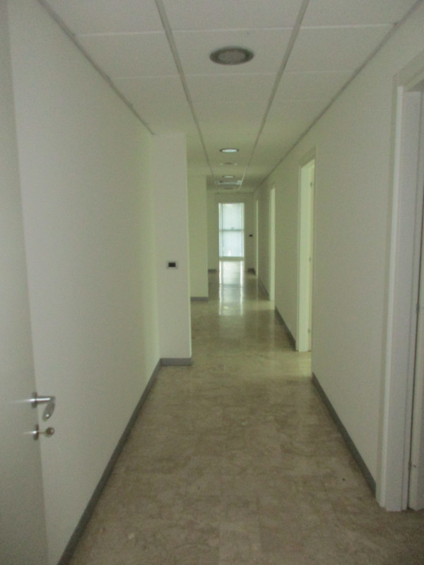 Castagnara CENTRALISSIMO affittasi uffici di varie metrature. 

- Prima offerta: ufficio di 152 m...