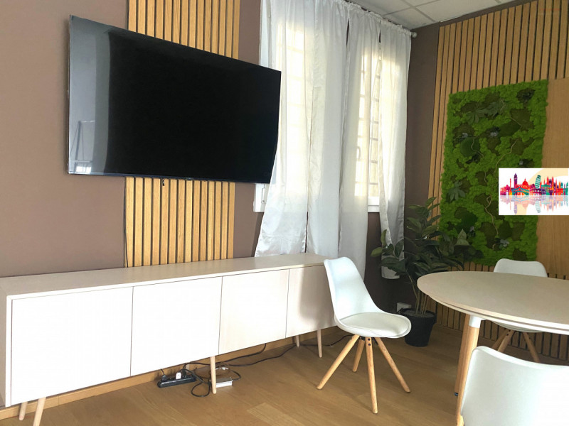 Stanga. Negozio - Ufficio completamente Ristrutturato. Acquisto senza iva, piano terra, di mq 80....