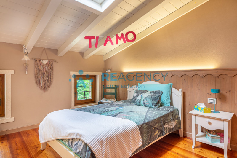 CHIAMPO 

Amate la collina i prati e il bosco e la vostra esigenza è di quella di passare il vost...