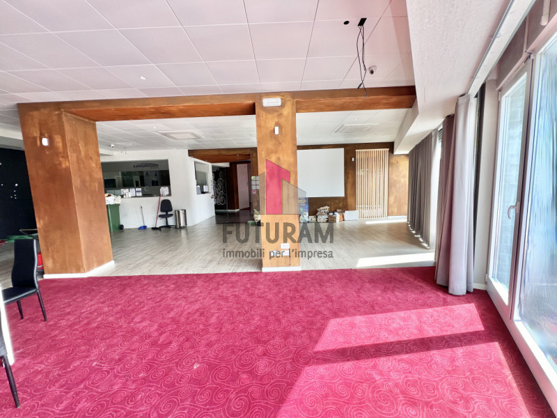 MAROSTICA- RIF.166BRU-FUTURAM PER INFO 0444/310220 - 392/9183796

SU STRADA DI FORTE PASSAGGIO AD...