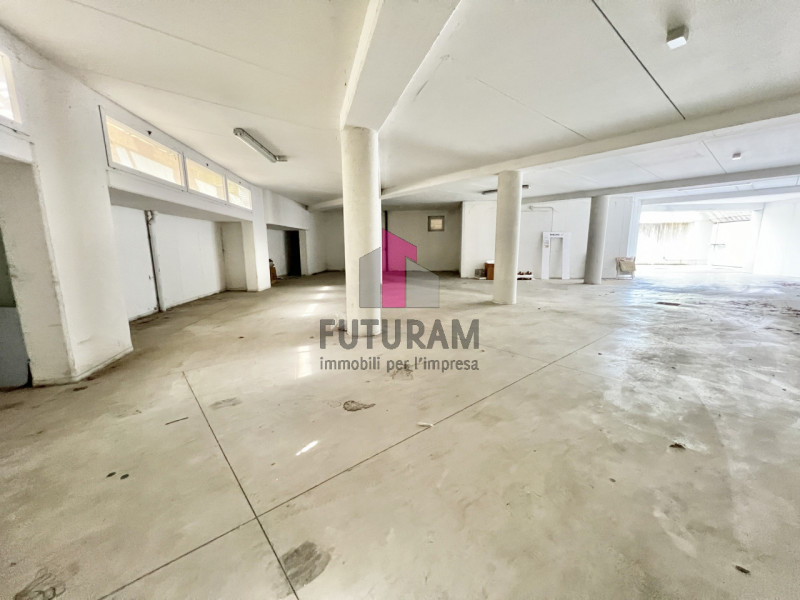 MAROSTICA- RIF.167BRU-FUTURAM PER INFO 0444/310220 - 392/9183796

SU STRADA DI FORTE PASSAGGIO AD...