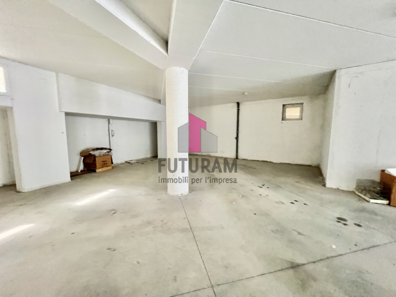 MAROSTICA- RIF.167BRU-FUTURAM PER INFO 0444/310220 - 392/9183796

SU STRADA DI FORTE PASSAGGIO AD...