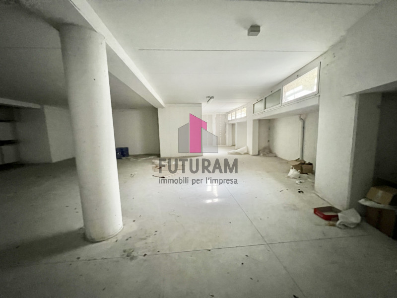 MAROSTICA- RIF.167BRU-FUTURAM PER INFO 0444/310220 - 392/9183796

SU STRADA DI FORTE PASSAGGIO AD...