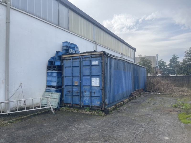 SACCOLONGO Nella zona industriale-artigianale di Saccolongo, a 10 minuti dalle uscite 5 e 6 della...