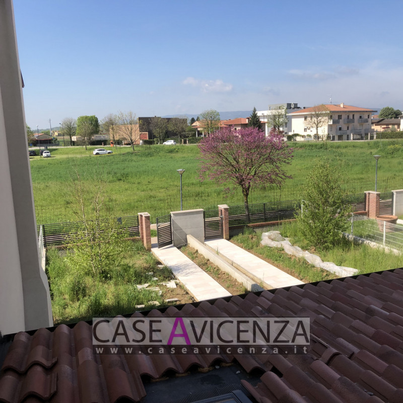 GRISIGNANO DI ZOCCO - CLASSE ENERGETICA A3 - Proponiamo in centro paese, ULTIMA ESCLUSIVA PORZION...