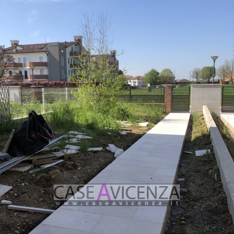 GRISIGNANO DI ZOCCO - CLASSE ENERGETICA A3 - Proponiamo in centro paese, ULTIMA ESCLUSIVA PORZION...