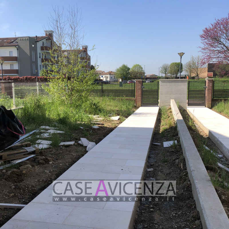 GRISIGNANO DI ZOCCO - CLASSE ENERGETICA A3 - Proponiamo in centro paese, ULTIMA ESCLUSIVA PORZION...