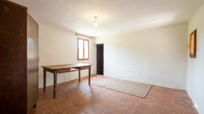 (Per INFO Cristina 3389226442) A Galta proponiamo in vendita 8.300 mq di terreno agricolo con abi...