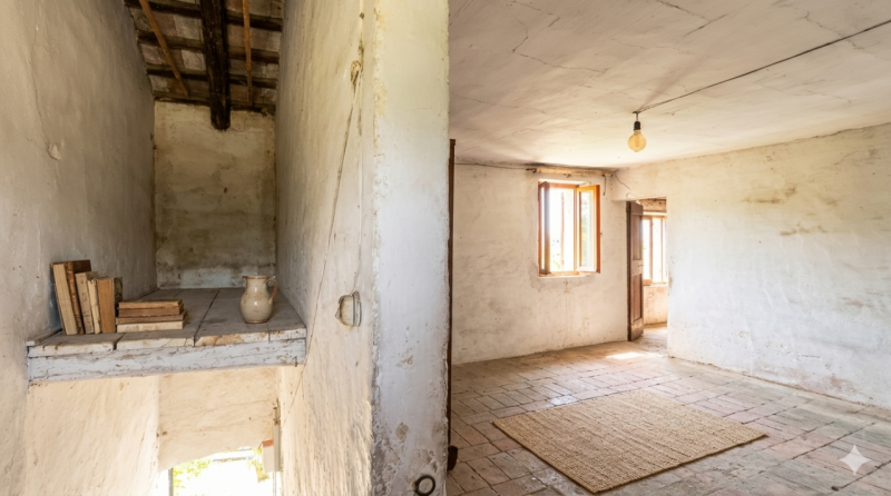 (Per INFO Cristina 3389226442) A Galta proponiamo in vendita 8.300 mq di terreno agricolo con abi...