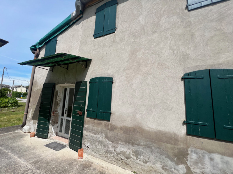 (Per INFO Cristina 3389226442) A Galta proponiamo in vendita 8.300 mq di terreno agricolo con abi...