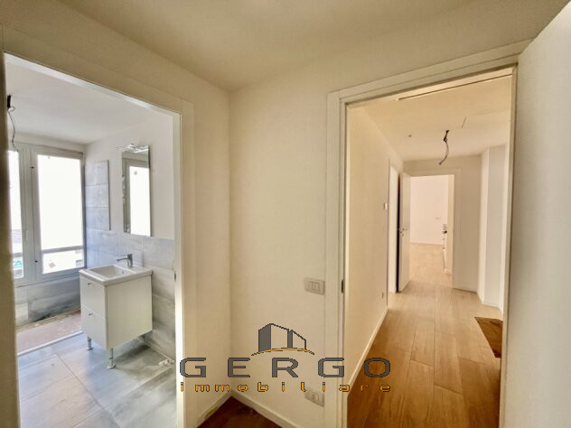 (Per info Monica 3482688677) Nel prestigioso contesto del Centro Storico di Padova, a pochi passi...