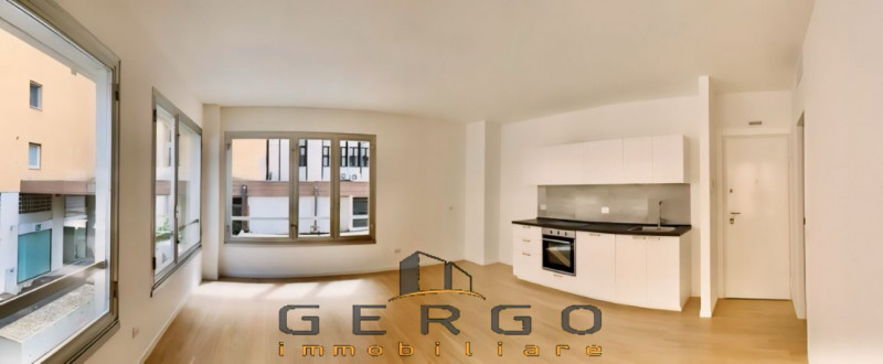 (Per info Monica 3482688677) Nel prestigioso contesto del Centro Storico di Padova, a pochi passi...