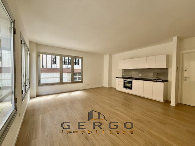 (Per info Monica 3482688677) Nel prestigioso contesto del Centro Storico di Padova, a pochi passi...