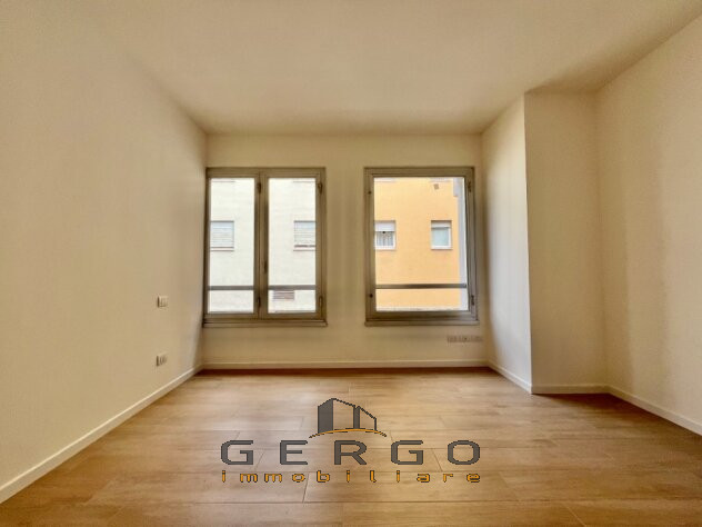 (Per info Monica 3482688677) Nel prestigioso contesto del Centro Storico di Padova, a pochi passi...