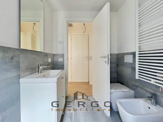 (Per info Monica 3482688677) Nel prestigioso contesto del Centro Storico di Padova, a pochi passi...