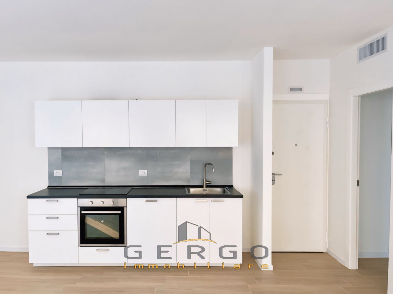 (Per info Monica 3482688677) Nel prestigioso contesto del Centro Storico di Padova, a pochi passi...