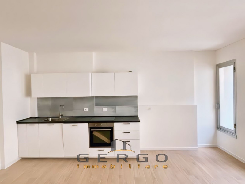 (Per INFO Monica 3482688677) A Padova Centro, nelle vicinanze di Piazza Insurrezione, proponiamo ...