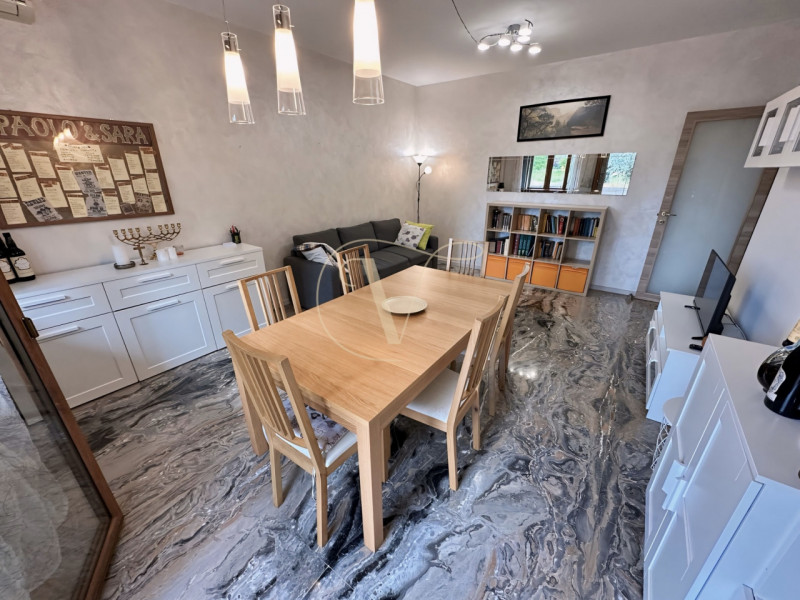 APPARTAMENTO CON RISCALDAMENTO AUTONOMO - PALAZZINA DI SOLE 6 UNITA'

Vieni a scoprire questo lum...