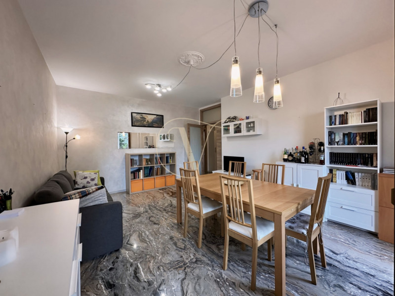 APPARTAMENTO CON RISCALDAMENTO AUTONOMO - PALAZZINA DI SOLE 6 UNITA'

Vieni a scoprire questo lum...