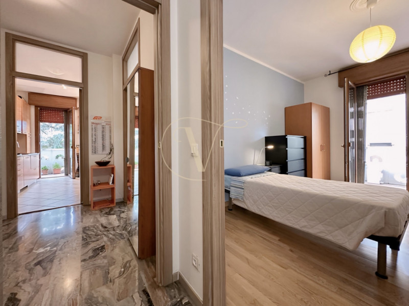 APPARTAMENTO CON RISCALDAMENTO AUTONOMO - PALAZZINA DI SOLE 6 UNITA'

Vieni a scoprire questo lum...