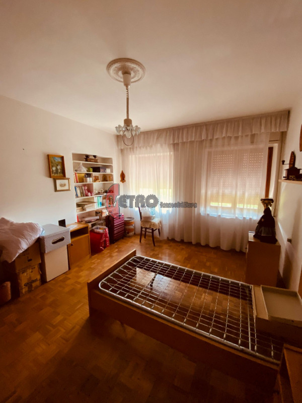 In vendita da Metro Immobiliare, proponiamo una casa di corte situata ai Massignani di Valdagno, ...