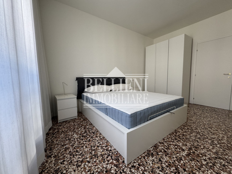 CENTRO STORICO: Nella via più prestigiosa di Vicenza, in un palazzo palladiano ottimamente conser...