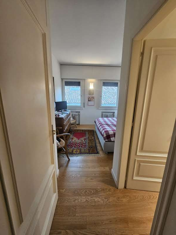 Scopri un'opportunità unica in una delle zone più suggestive di Padova, nella storica zona del Du...