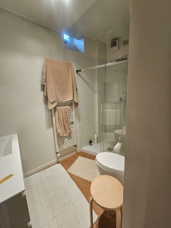 Scopri un'opportunità unica in una delle zone più suggestive di Padova, nella storica zona del Du...