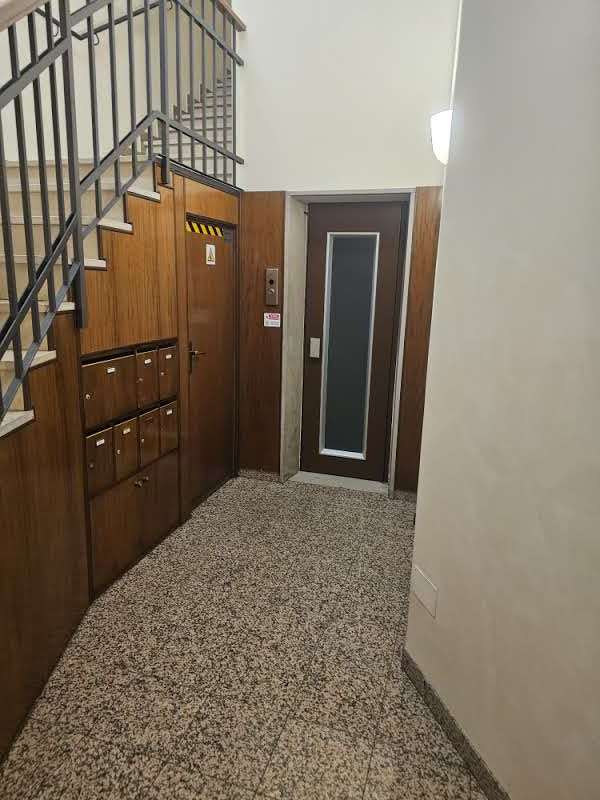 Scopri un'opportunità unica in una delle zone più suggestive di Padova, nella storica zona del Du...