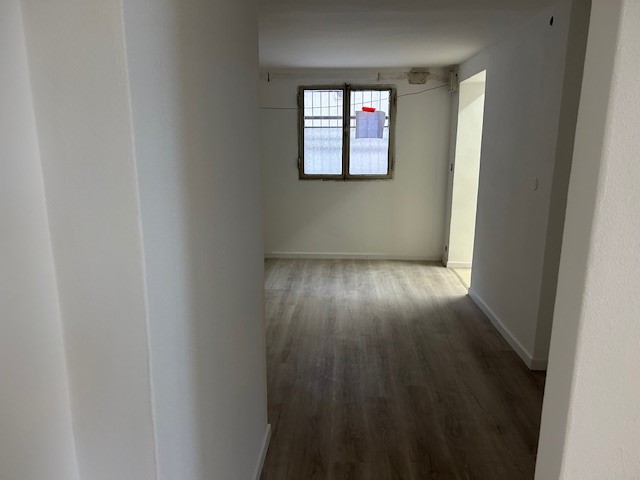 ALBIGNASEGO: CENTRALISSIMO, con buona possibilità di parcheggio, in zona di forte passaggio, prop...