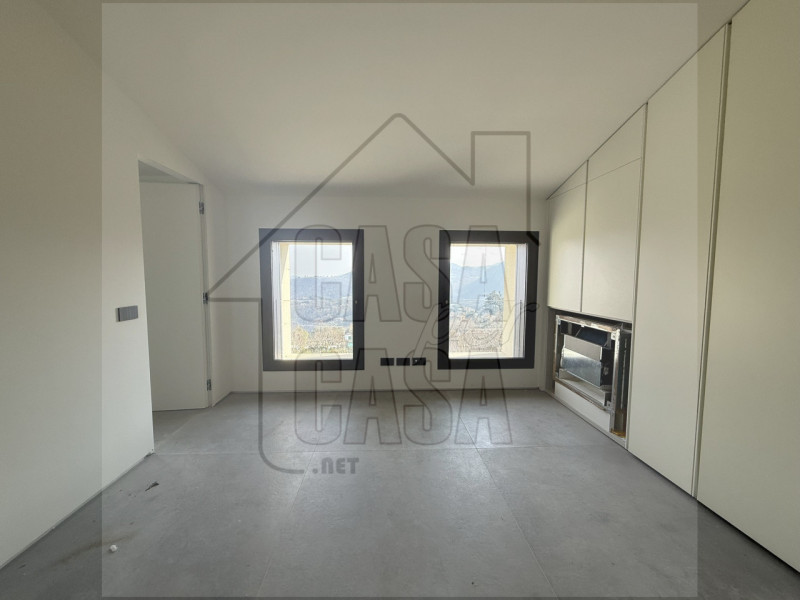 Riferimento R202: A Teolo, in una delle location più suggestive e panoramiche dei Colli Euganei, ...