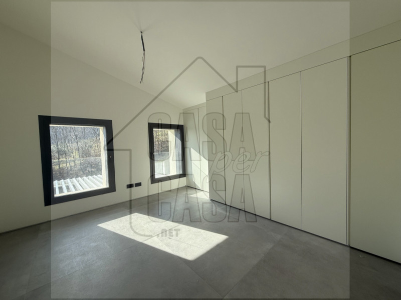 Riferimento R202: A Teolo, in una delle location più suggestive e panoramiche dei Colli Euganei, ...