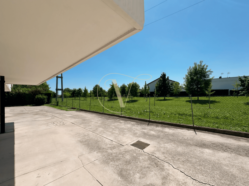 Se sei interessato a questo immobile contatta Filippo DIRETTAMENTE SU WHATSAPP al 3496784355.

Si...