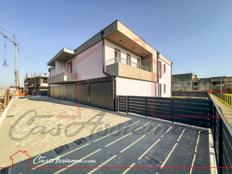 Rif. AG013
CHIAVI IN MANO - ULTIMA UNITA'!
Situato in un contesto residenziale in fase di realizz...