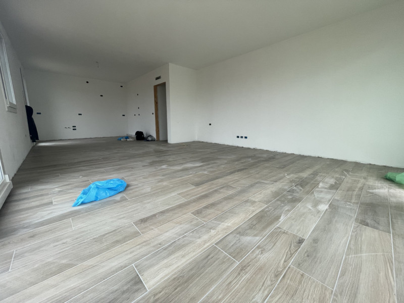 Ti presentiamo una splendida opportunità immobiliare nel cuore del tranquillo e residenziale quar...