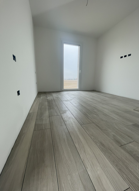 Nel cuore del tranquillo quartiere residenziale Bosco, nel comune di Rubano, proponiamo in vendit...