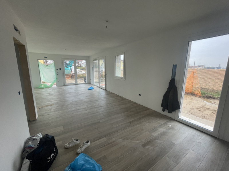 Ti presentiamo una splendida opportunità immobiliare nel cuore del tranquillo e residenziale quar...