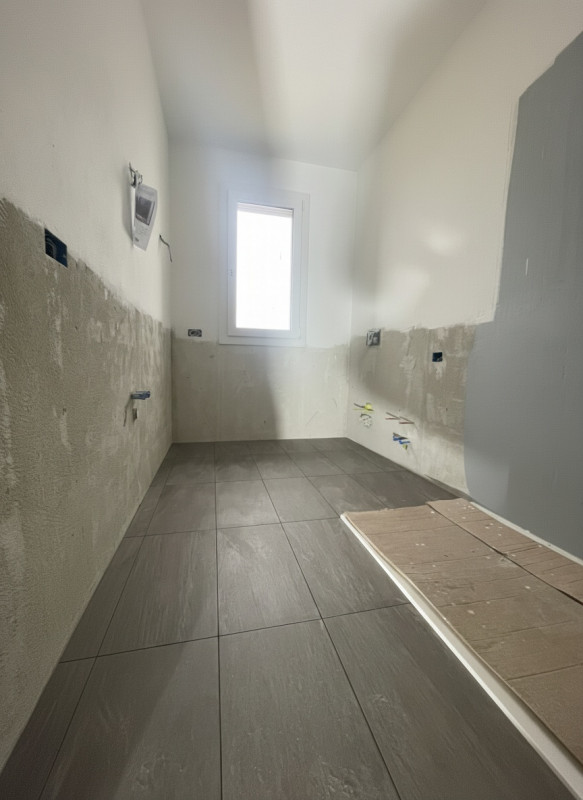 Nel cuore del tranquillo quartiere residenziale Bosco, nel comune di Rubano, proponiamo in vendit...