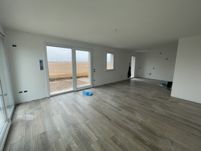 Ti presentiamo una splendida opportunità immobiliare nel cuore del tranquillo e residenziale quar...