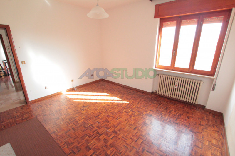 Bolzano Vicentino: questa particolare soluzione è ideale per chi necessita di grandi spazi abitat...