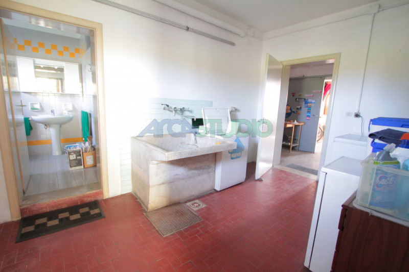 Bolzano Vicentino: questa particolare soluzione è ideale per chi necessita di grandi spazi abitat...