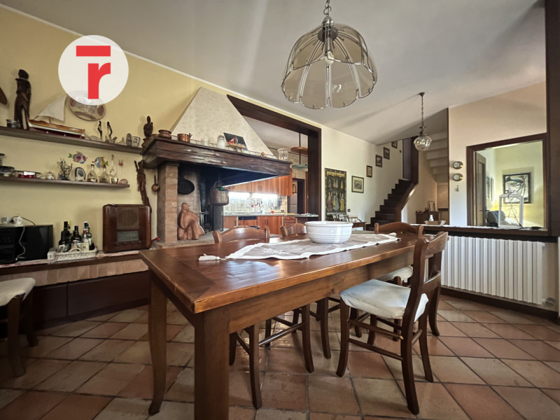 Pieve di Curtarolo: posizione comoda per l'accesso alla SS47 Valsugana di collegamento con i comu...