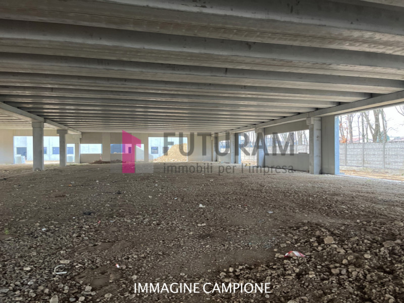 Rif: 525AMIC - TEGLIO VENETO - Si prenota la possibilità di avere in LOCAZIONE un capannone in co...