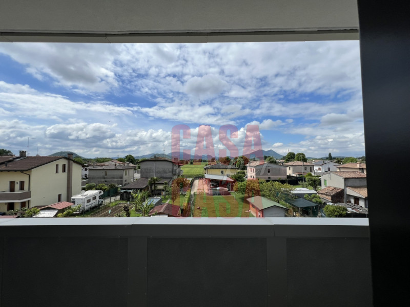 Rif. S003: A Saccolongo, a due passi dai servizi e all'interno di un residence di nuova costruzio...