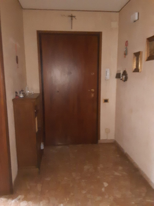 In centro storico laterale via S. Martino Solferino Appartamento piano alto con ascensore, Ingres...