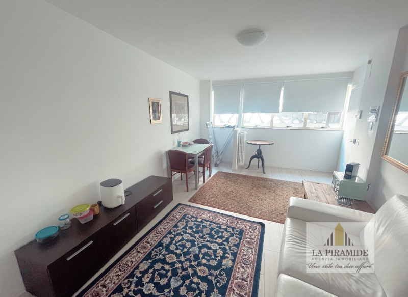 CORSO MILANO PADOVA
DISPONIBILE DAL 1° MARZO 2026 camera di 20 mq ad uso singolo in appartamento ...