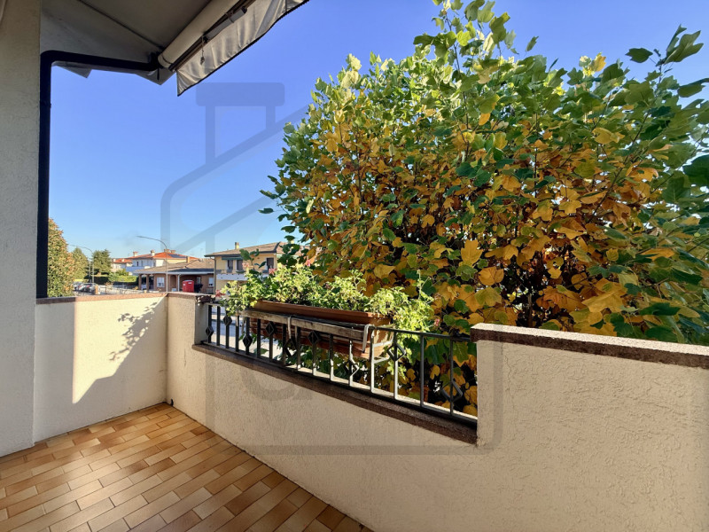 ABANO TERME - Nel rinomato quartiere residenziale di San Lorenzo ad Abano Terme, proponiamo in ve...